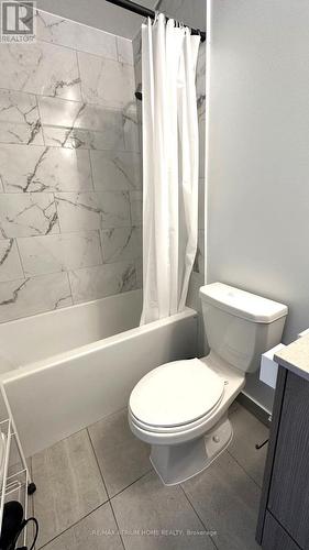 2809 - 32 Forest Manor Road, Toronto, ON - Indoor Photo Showing Bathroom