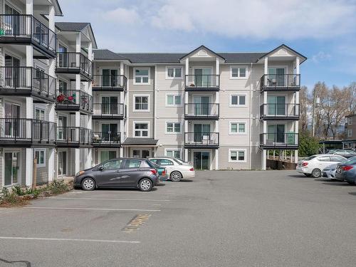 406-3855 11Th Ave, Port Alberni, BC - Outdoor With Balcony With Facade