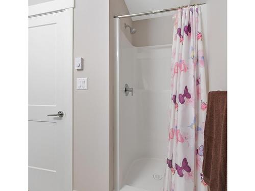 943 Lobo Vale, Langford, BC - Indoor Photo Showing Bathroom