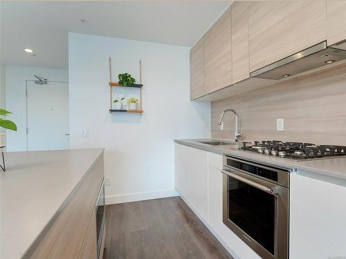 1206-60 Saghalie Rd, Victoria, BC - Indoor Photo Showing Kitchen With Upgraded Kitchen