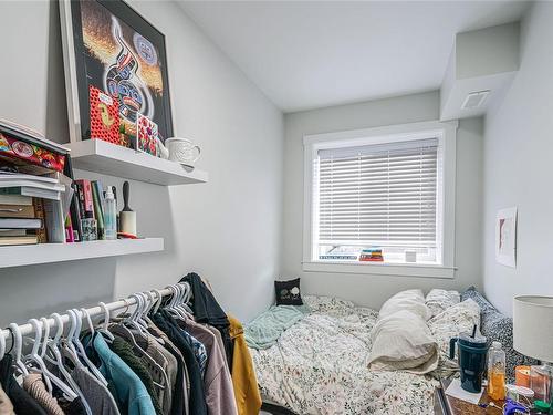 396 Ninth St, Nanaimo, BC - Indoor Photo Showing Bedroom