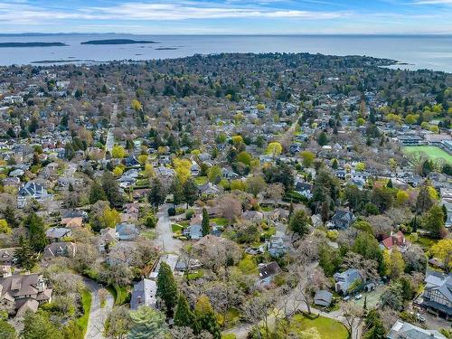 995 Terrace Ave, Victoria, BC - Outdoor With View