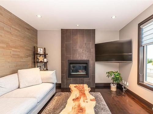 588 Cottyn Way, Colwood, BC - Indoor Photo Showing Other Room With Fireplace