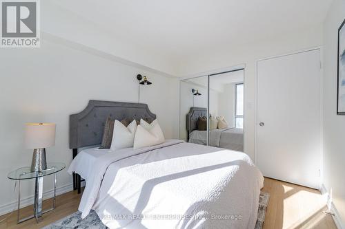 #1513 -145 Hillcrest Ave, Mississauga, ON - Indoor Photo Showing Bedroom