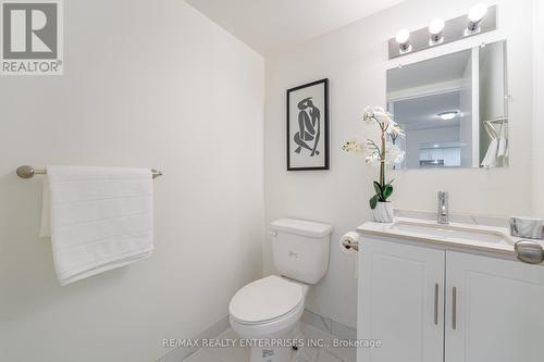 #1513 -145 Hillcrest Ave, Mississauga, ON - Indoor Photo Showing Bathroom