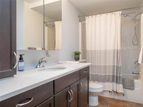 114 110 Creek Bend Road, Winnipeg, MB - Indoor Photo Showing Bathroom