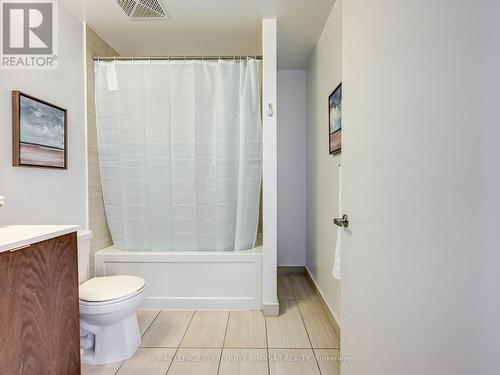 #607 -2560 Eglinton Ave W, Mississauga, ON - Indoor Photo Showing Bathroom