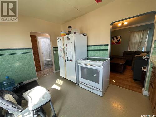 Sampson Acreage, Kindersley Rm No. 290, SK - Indoor Photo Showing Kitchen