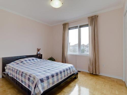 Bedroom - 7455 Rue Lasnier, Brossard, QC - Indoor Photo Showing Bedroom