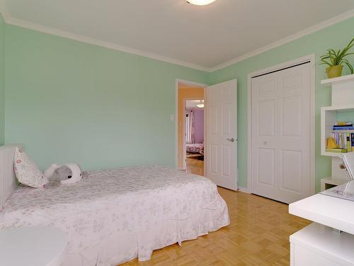 Bedroom - 7455 Rue Lasnier, Brossard, QC - Indoor Photo Showing Bedroom