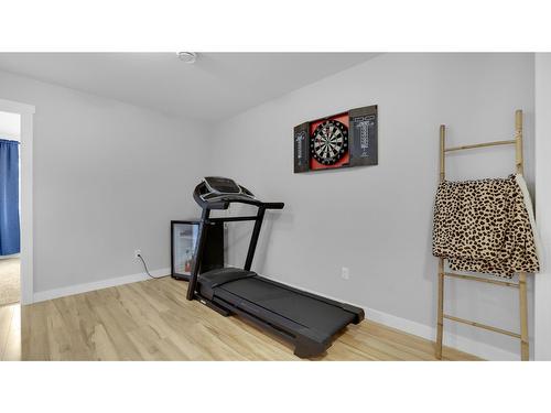 21 - 989 Swansea View Road, Windermere, BC - Indoor Photo Showing Gym Room