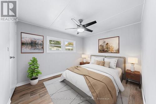 20 Weeping Willow Drive, Innisfil, ON - Indoor Photo Showing Bedroom