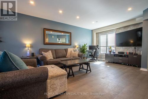 308 Elderberry St, Orangeville, ON - Indoor Photo Showing Living Room