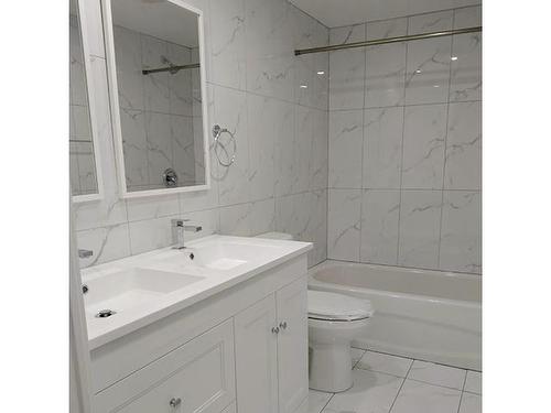 Salle de bains - 751  - 755 Rue De Liège O., Montréal (Villeray/Saint-Michel/Parc-Extension), QC - Indoor Photo Showing Bathroom