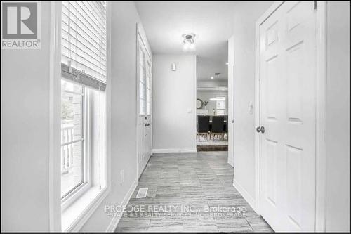 103 Bridlewood Blvd E, Whitby, ON - Indoor Photo Showing Other Room