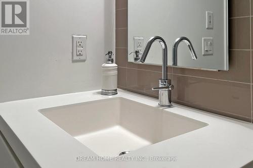 #Th01 -62 Dan Leckie Way, Toronto, ON - Indoor Photo Showing Bathroom