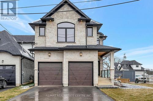 240 Mount Pleasant St, Brantford, ON - Outdoor With Facade
