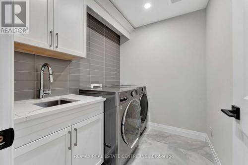 240 Mount Pleasant St, Brantford, ON - Indoor Photo Showing Laundry Room