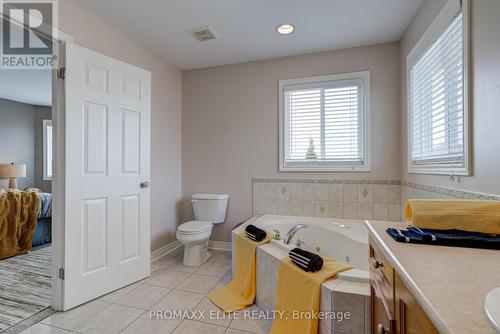 28 Wilton Road, Guelph, ON - Indoor Photo Showing Bathroom