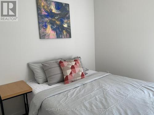 31.5 Granby St, Toronto, ON - Indoor Photo Showing Bedroom
