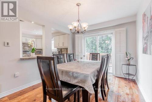 6487 Meltzer Mews, Mississauga, ON - Indoor Photo Showing Dining Room