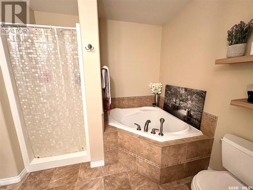 10306 Bunce Crescent, North Battleford, SK - Indoor Photo Showing Bathroom