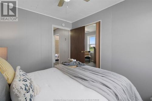 20941 Erie Street South, Wheatley, ON - Indoor Photo Showing Bedroom