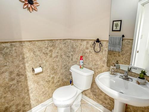 25 Coolspring Cres N, Caledon, ON - Indoor Photo Showing Bathroom