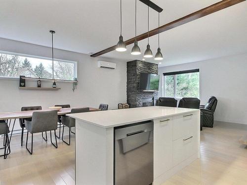 Kitchen - 15 Rue Félix-Leclerc, Saint-Jean-Sur-Richelieu, QC - Indoor Photo Showing Kitchen