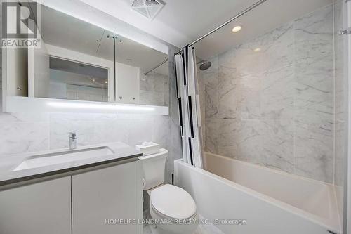 1005 - 70 Queens Wharf Road, Toronto, ON - Indoor Photo Showing Bathroom