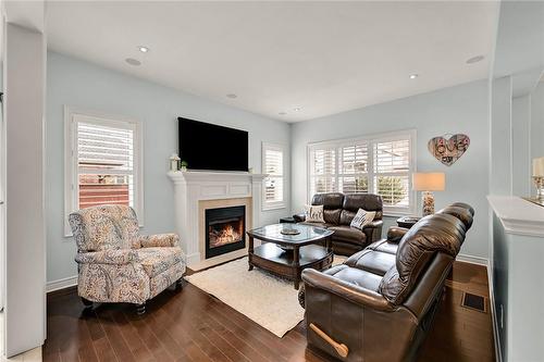 2 Hewitt Drive, Grimsby, ON - Indoor Photo Showing Living Room With Fireplace