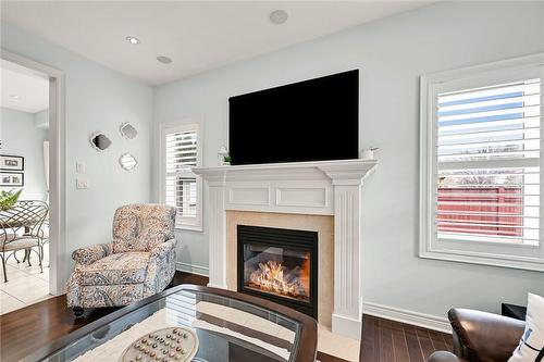 2 Hewitt Drive, Grimsby, ON - Indoor Photo Showing Living Room With Fireplace
