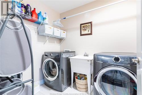 1505 Monticello, Windsor, ON - Indoor Photo Showing Laundry Room