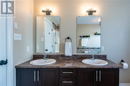 508 Gardner Crescent, Petawawa, ON - Indoor Photo Showing Bathroom