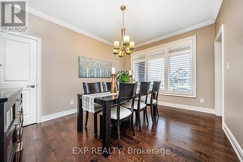 18 Black Creek Trail, Springwater, ON - Indoor Photo Showing Dining Room