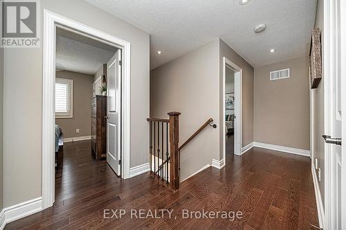 18 Black Creek Trail, Springwater, ON - Indoor Photo Showing Other Room