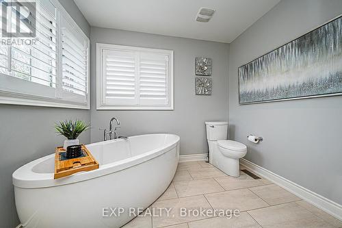 18 Black Creek Trail, Springwater, ON - Indoor Photo Showing Bathroom