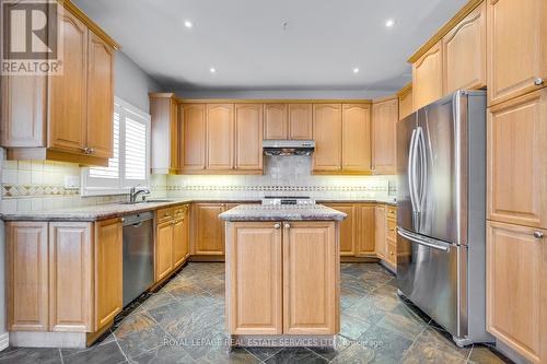 2225 Galloway Dr, Oakville, ON - Indoor Photo Showing Kitchen With Stainless Steel Kitchen