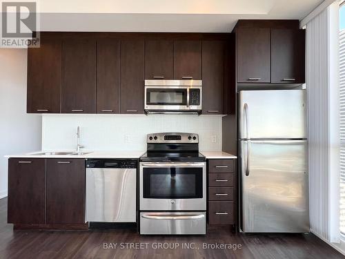 2801 - 2200 Lake Shore Boulevard W, Toronto, ON - Indoor Photo Showing Kitchen With Stainless Steel Kitchen