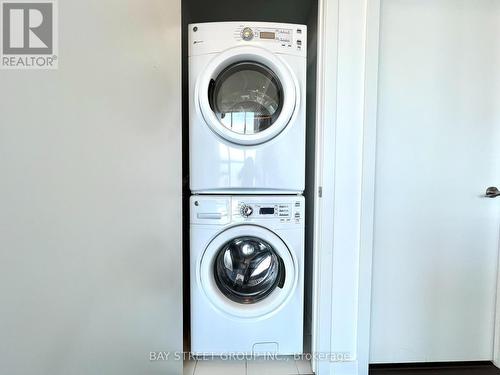 #2801 -2200 Lake Shore Blvd W, Toronto, ON - Indoor Photo Showing Laundry Room