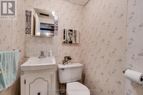 3 Hillbank Trail, Brampton, ON - Indoor Photo Showing Bathroom