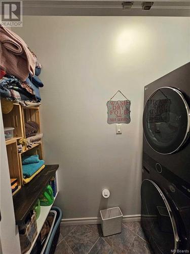 549 Allee 3, Beresford, NB - Indoor Photo Showing Laundry Room