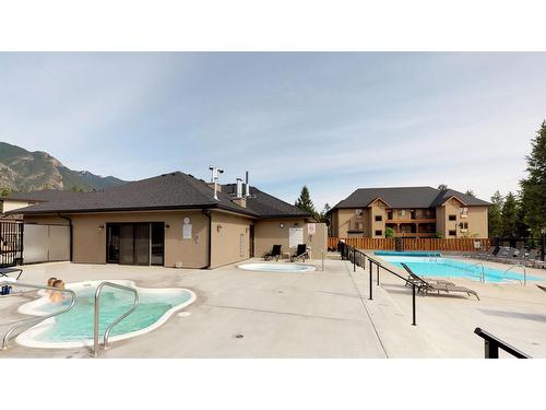 415 Q - 400 Bighorn Boulevard, Radium Hot Springs, BC - Outdoor With In Ground Pool