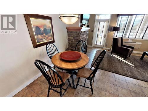 400 Bighorn Boulevard Unit# 415 Q, Radium Hot Springs, BC - Indoor Photo Showing Dining Room