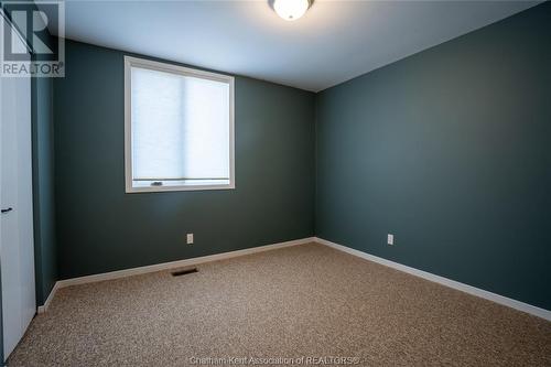 92 Mount Pleasant Crescent, Wallaceburg, ON - Indoor Photo Showing Other Room