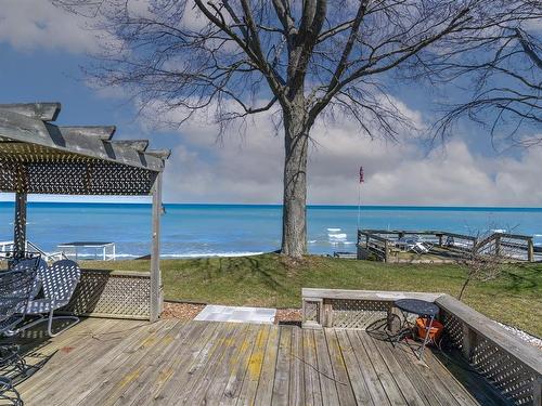 2084 Lakeshore Road, Sarnia, ON 