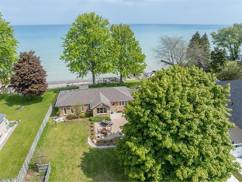 2084 Lakeshore Road, Sarnia, ON 