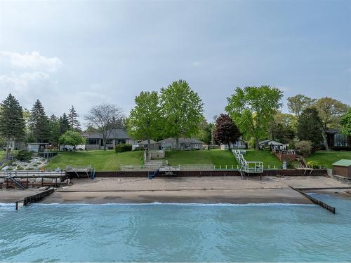 2084 Lakeshore Road, Sarnia, ON 