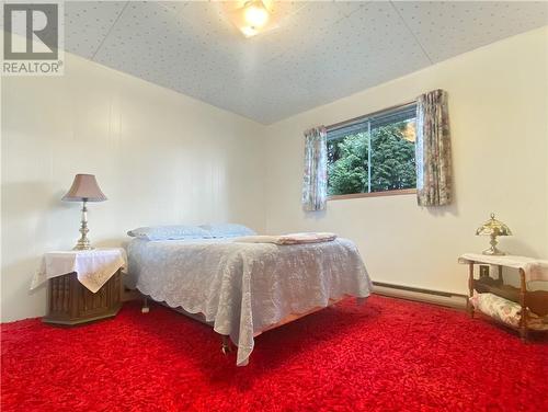 6227 King Street, Mindemoya, Manitoulin Island, ON - Indoor Photo Showing Bedroom