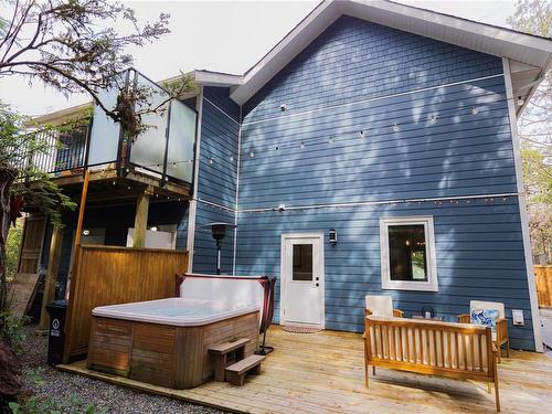 770 Rainforest Dr, Ucluelet, BC - Outdoor With Exterior
